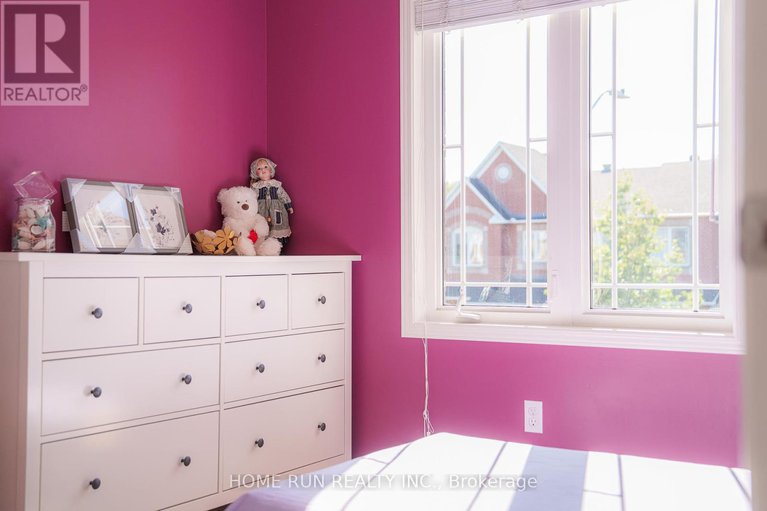 28879109/1629-henri-lauzon-street/chapel-hill/ottawa/ontario/K1C7R7_24