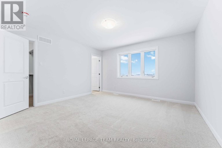 28486435/742-fairline-row/emerald-meadowstrailwest/ottawa/ontario/K2V0V7_20