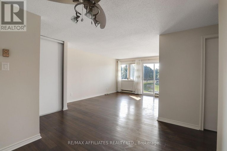 28381424/307-6532-bilberry-drive/orleans-wood/ottawa/ontario/K1C4N9_5