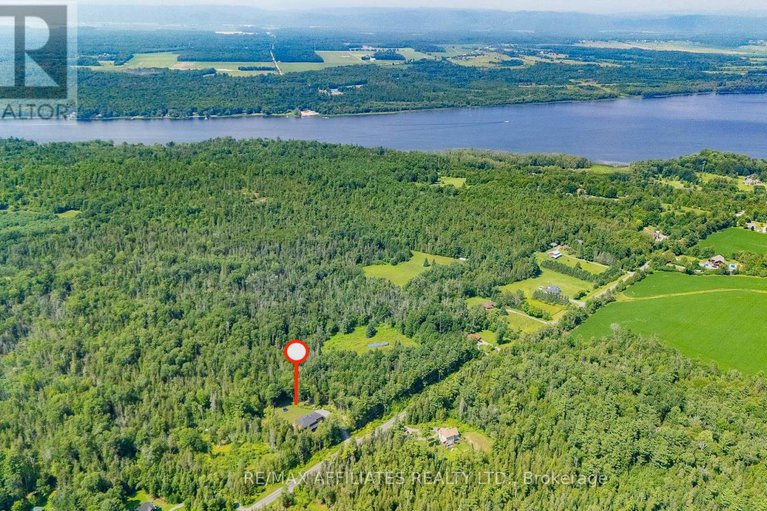 28828872/150-maclarens-side-road/woodlawnmaclarens-landingkilmaurs/ottawa/ontario/K0A3M0_47