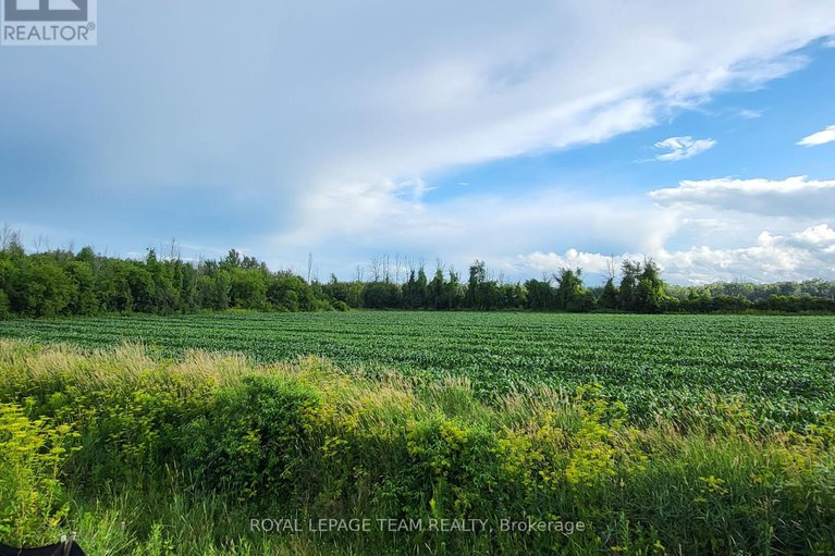 28382398/165-yearling-circle/goulbourn-twp-from-franktown-rdsouth-to-rideau/ottawa/ontario/K0A2Z0_18
