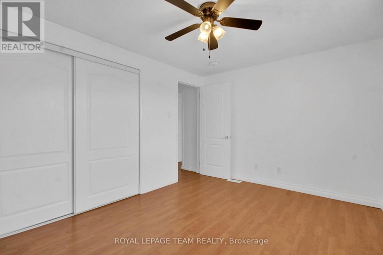 29645242/d-30-black-forest-lane/arbeatha-park/ottawa/ontario/K2H5C8_38