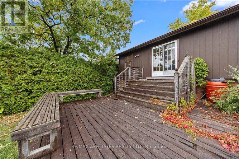 28917185/1610-schouten-drive/bilberry-creekqueenswood-heights/ottawa/ontario/K1E2J4_39