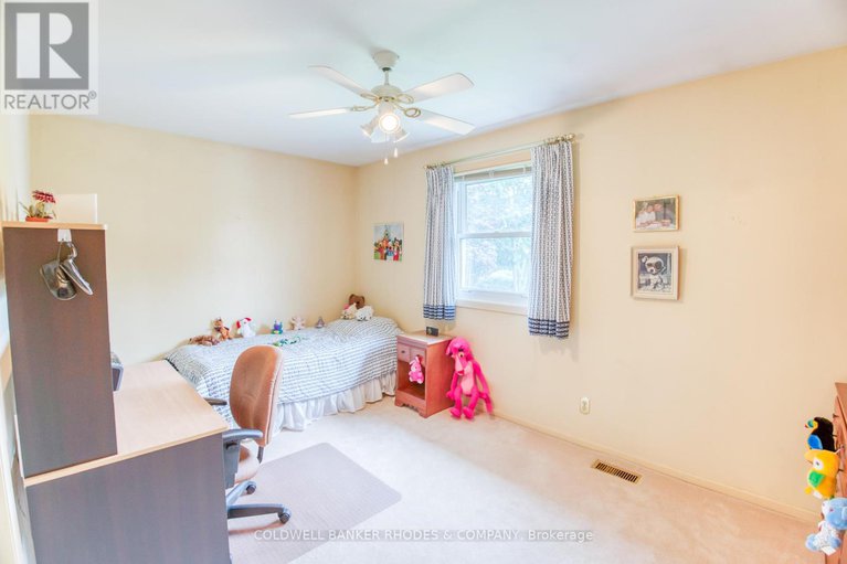 28861258/2005-neepawa-avenue/carlingwood/ottawa/ontario/K2A3L4_19