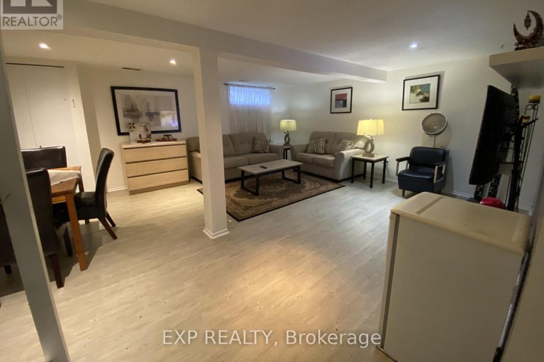 29135222/415-kintyre-private/carleton-square/ottawa/ontario/K2C3M9_10