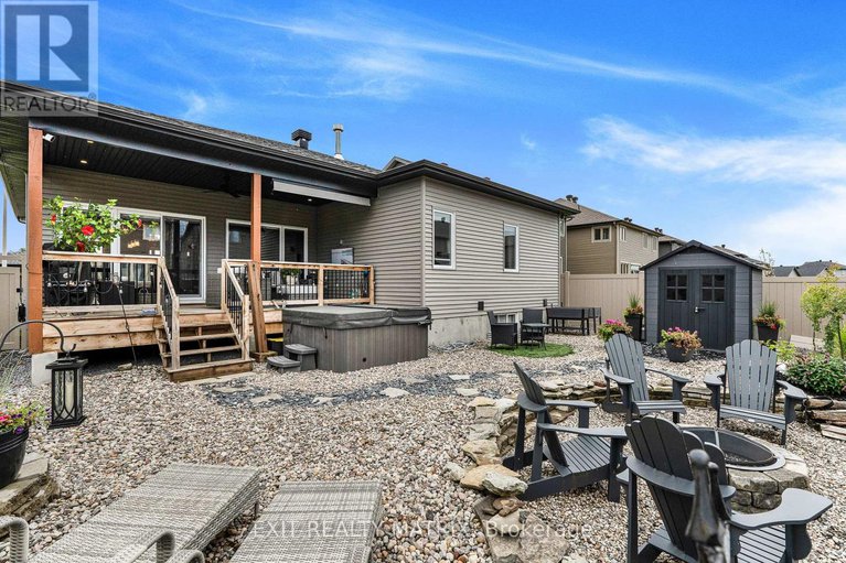 28738549/482-central-park-boulevard/village-of-russell/russell/ontario/K4R0C7_26