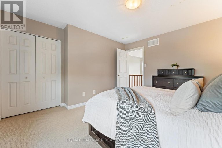 28460424/182-felicity-crescent/mer-bleuebradley-estatesanderson-park/ottawa/ontario/K1W0C2_28