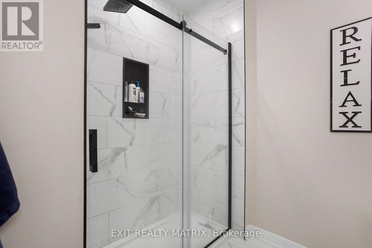28647082/9-sarah-street/casselman/casselman/ontario/K0A1M0_16