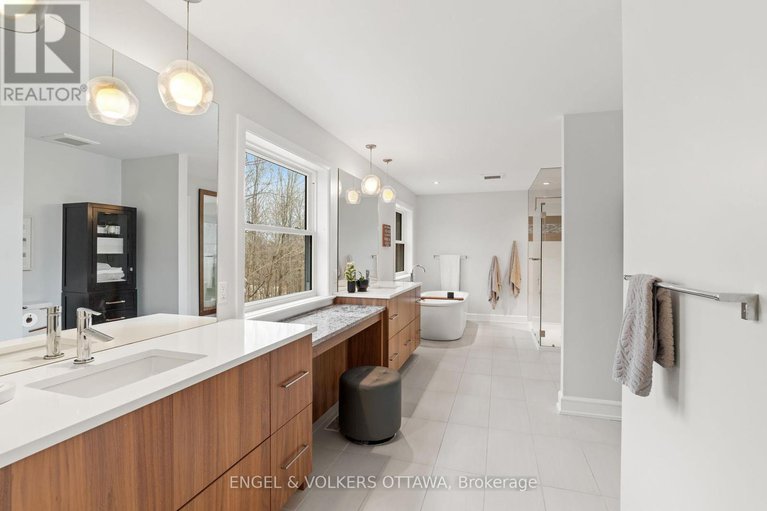 28371373/15-camwood-crescent/arlington-woods/ottawa/ontario/K2H7X1_24