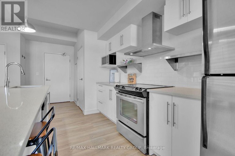 29118510/208-555-anand-private/riverside-park-south/ottawa/ontario/K1V2R7_11