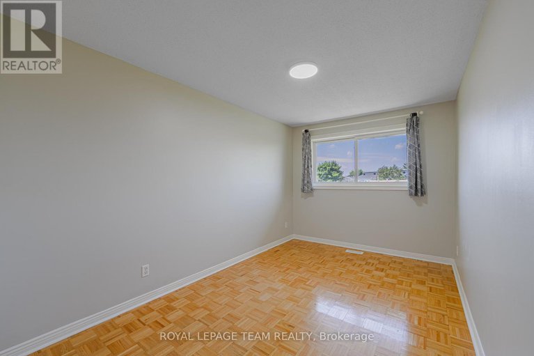28613595/28-huntview-private/hunt-clubwestern-community/ottawa/ontario/K1V0M5_34