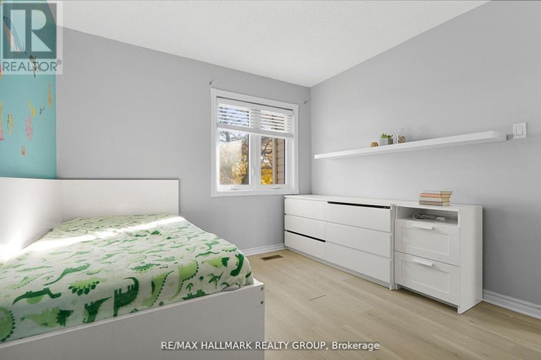 29386053/93-cedarock-drive/bridlewood/ottawa/ontario/K2M2H5_18