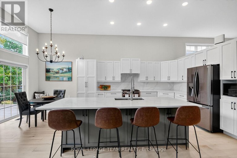 29219496/128-chenoa-way/stonebridge/ottawa/ontario/K2J0M2_15