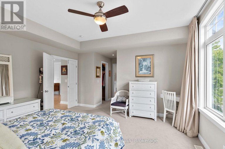 28925746/27-esquimault-avenue/bruce-farmgraham-parkqualicumbellands/ottawa/ontario/K2H6Z4_25