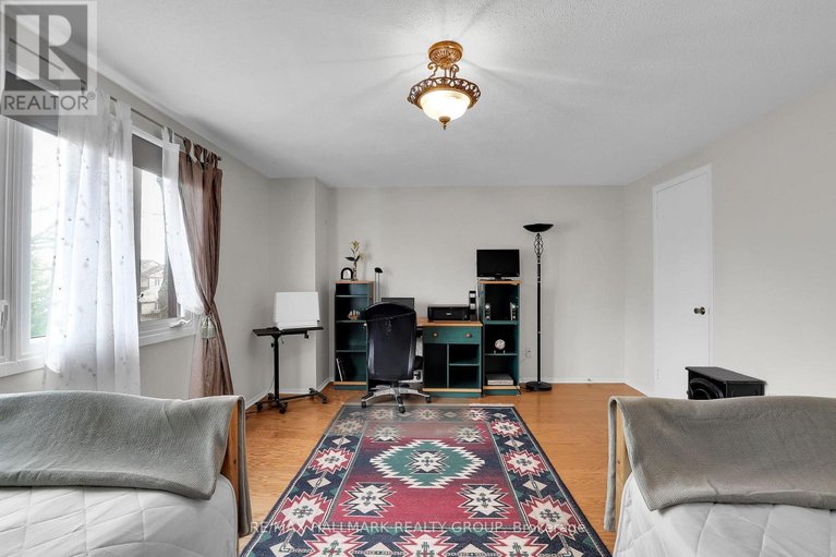 29645121/730-malibu-terrace/courtland-park/ottawa/ontario/K2C3V1_12