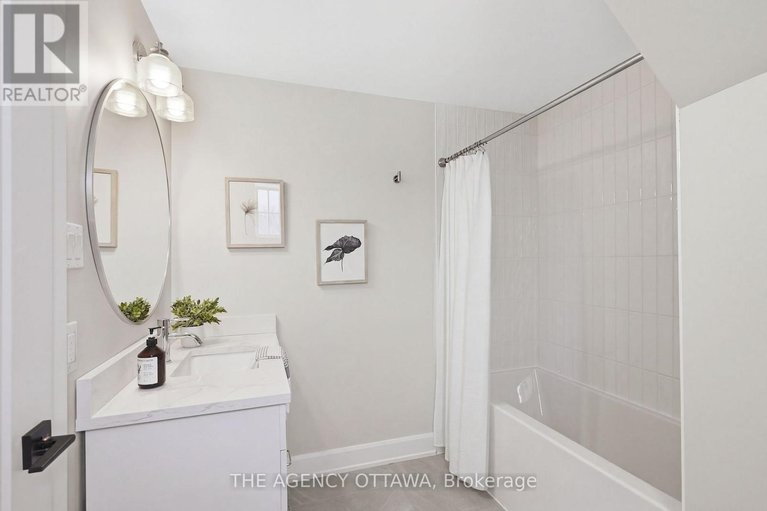 29525644/4667-albion-road-s/blossom-parkkemp-parkfindlay-creek/ottawa/ontario/K1X1A4_26