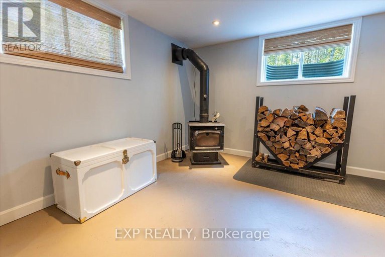 28879603/6719-deer-run-place/rideau-twp-s-of-reg-rd-6-w-of-mccordick-rd/ottawa/ontario/K0A2T0_40