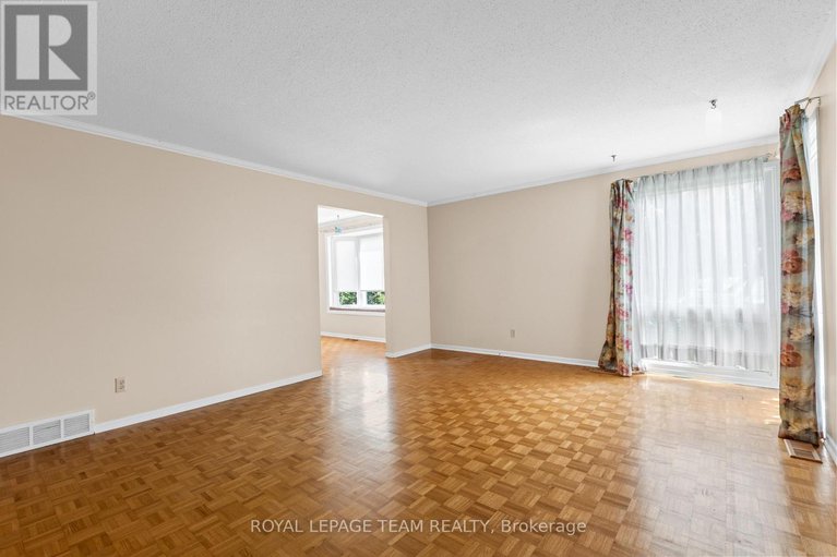 28772681/153-david-drive/meadowlandsst-claire-gardens/ottawa/ontario/K2G2N6_7