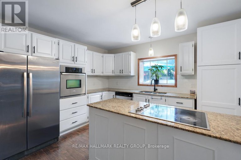 28857388/5498-edgewater-drive/manotick-east-to-manotick-station/ottawa/ontario/K4M1B4_15