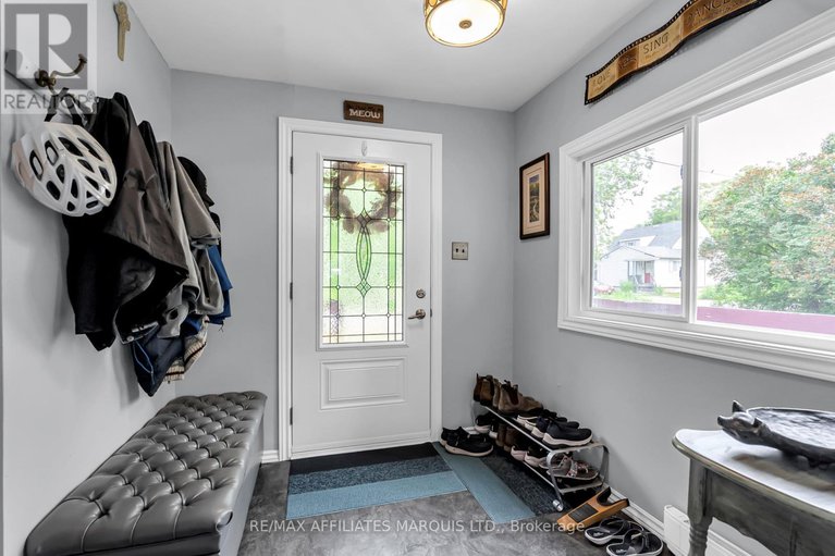 28437145/20370-knox-street/south-glengarry-lancaster-twp/south-glengarry/ontario/K0C2C0_16
