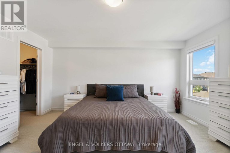 28568495/640-cordelette-circle/mer-bleuebradley-estatesanderson-park/ottawa/ontario/K1W0P2_19