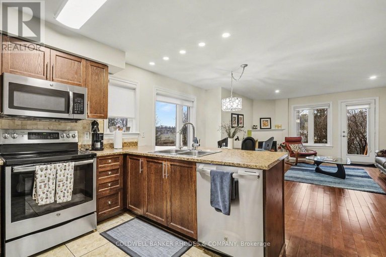 29606352/60-mayflower-private/woodroffe/ottawa/ontario/K2B0A2_12