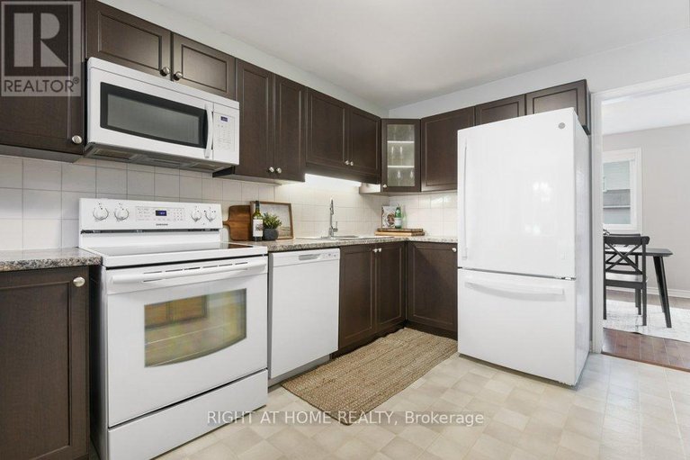 29607390/57-chester-crescent/on-the-green/ottawa/ontario/K2J2J6_16