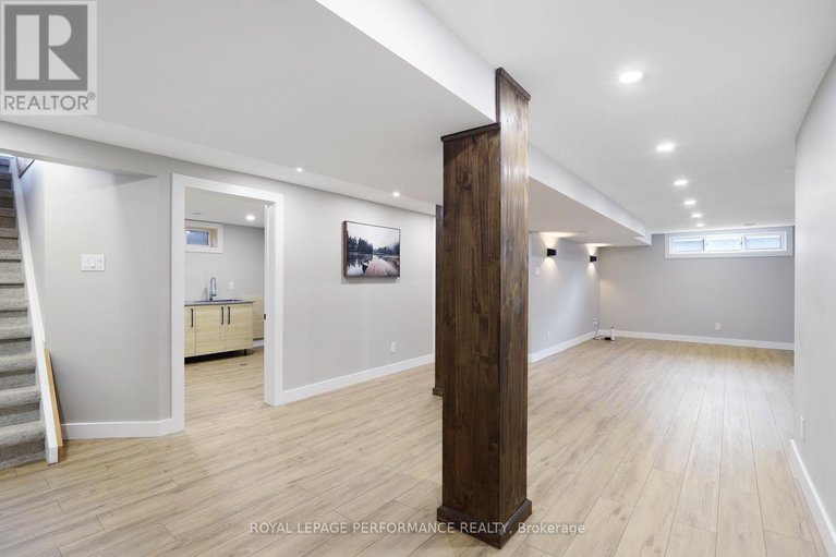 29123803/2320-nerta-street/hawthorne-meadows/ottawa/ontario/K1G1E5_32