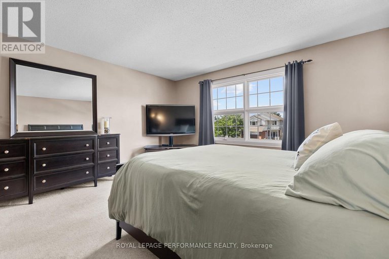 28630498/666-valin-street/fallingbrookgardenway-south/ottawa/ontario/K4A3X1_36