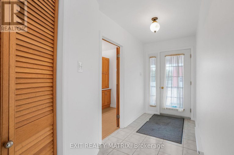 28923797/323-longueuil-street/lorignal/champlain/ontario/K0B1K0_15