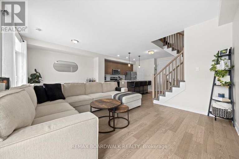 29580102/274-pastel-way/half-moon-bay/ottawa/ontario/K2J6C1_17