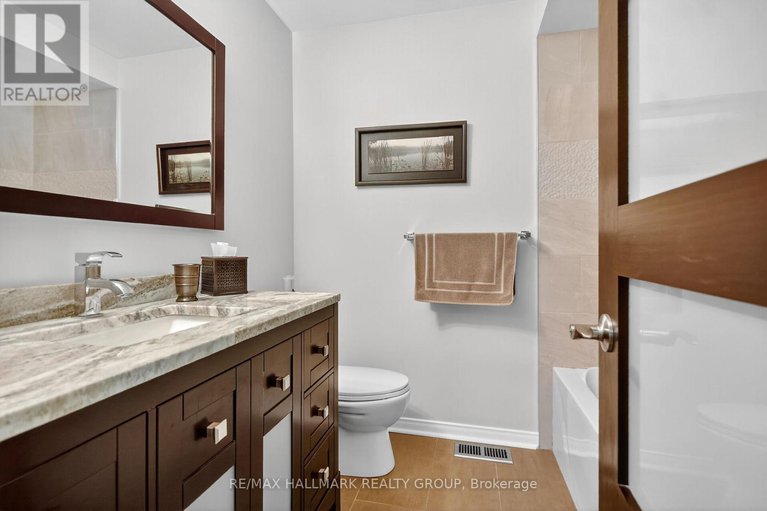 29052935/1415-caravel-crescent/bilberry-creekqueenswood-heights/ottawa/ontario/K1E3X4_36