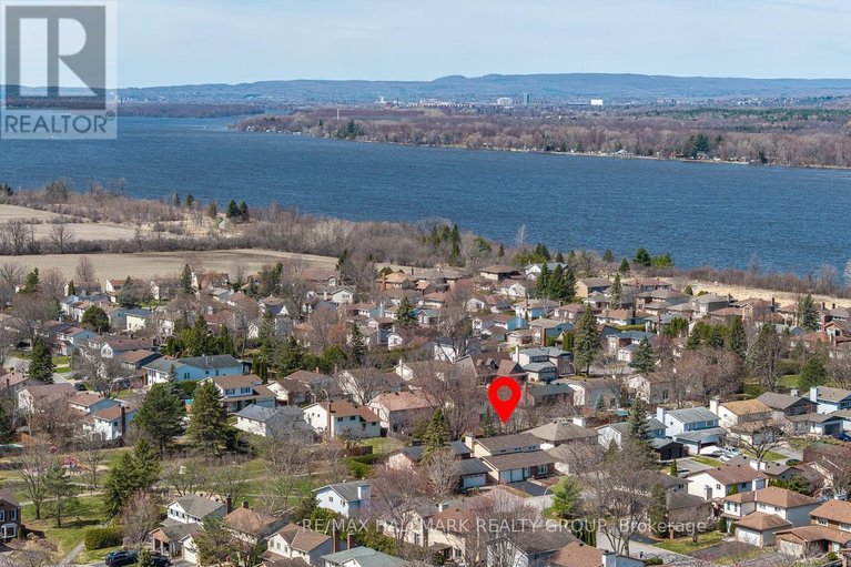 29659276/853-acadian-gardens/convent-glen/ottawa/ontario/K1C2V7_3