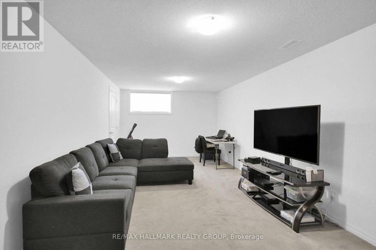 28759986/117-overberg-way/emerald-meadowstrailwest/ottawa/ontario/K2S0V9_38
