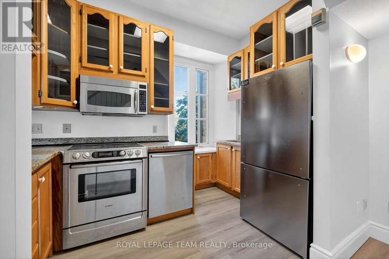 28946487/6-635-richmond-road/woodroffe/ottawa/ontario/K2A0G6_13