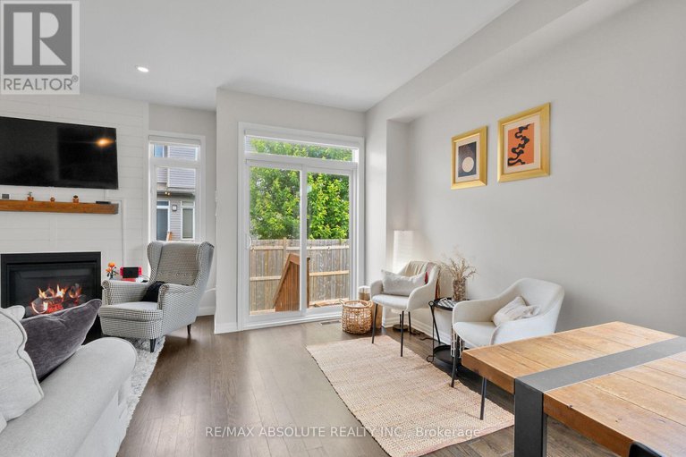 28626462/243-overberg-way/emerald-meadowstrailwest/ottawa/ontario/K2S0V8_14