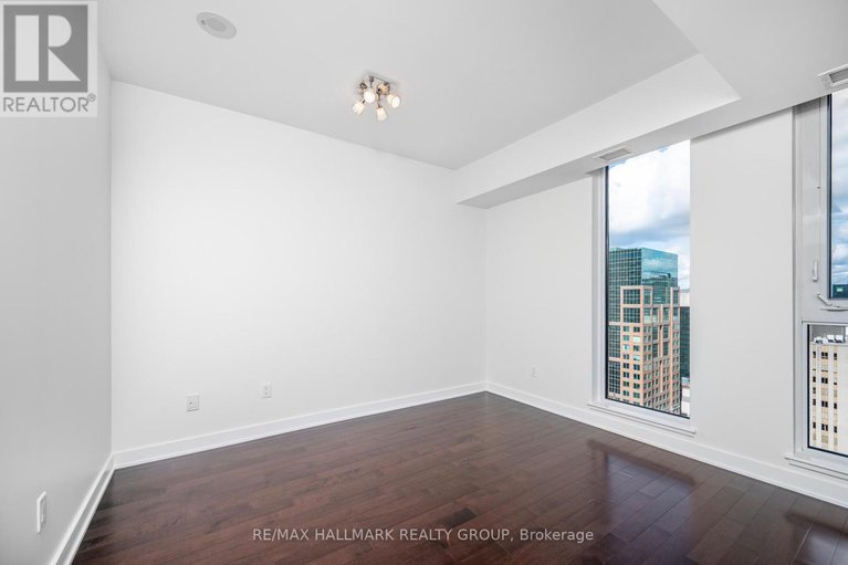 29105496/1904-179-metcalfe-street/ottawa-centre/ottawa/ontario/K2P1P7_23