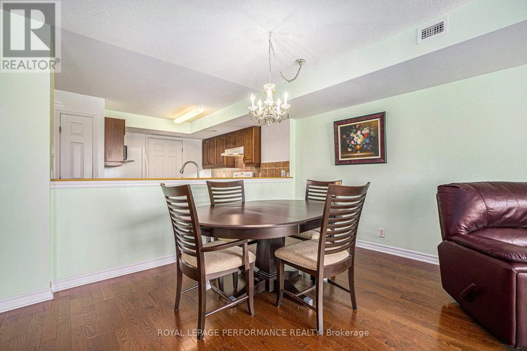 29080345/303-120-grant-carman-drive/borden-farmstewart-farmcarleton-heightsparkwood-hills/ottawa/ontario/K2E1C8_8