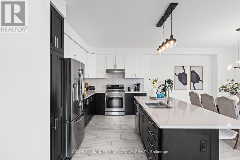 28570012/10-racemose-street/half-moon-bay/ottawa/ontario/K2J6Z9_13
