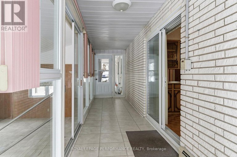 29233038/166-mccormick-road/alexandria/north-glengarry/ontario/K0C1A0_21