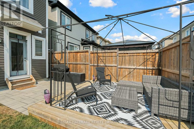 28707838/995-shimmerton-circle/emerald-meadowstrailwest/ottawa/ontario/K2M0L4_26