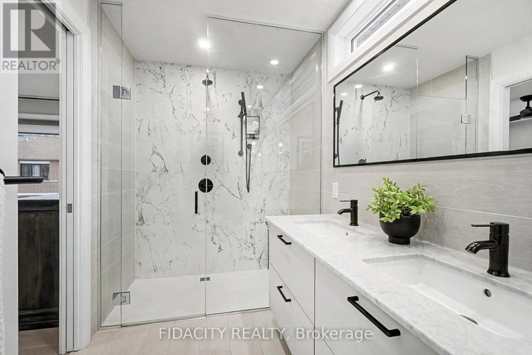 29120309/103-tay-street/westboro-west/ottawa/ontario/K2A2H1_17