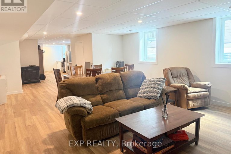 29441745/12-viewmount-drive/meadowlandscrestview/ottawa/ontario/K2G1R5_86