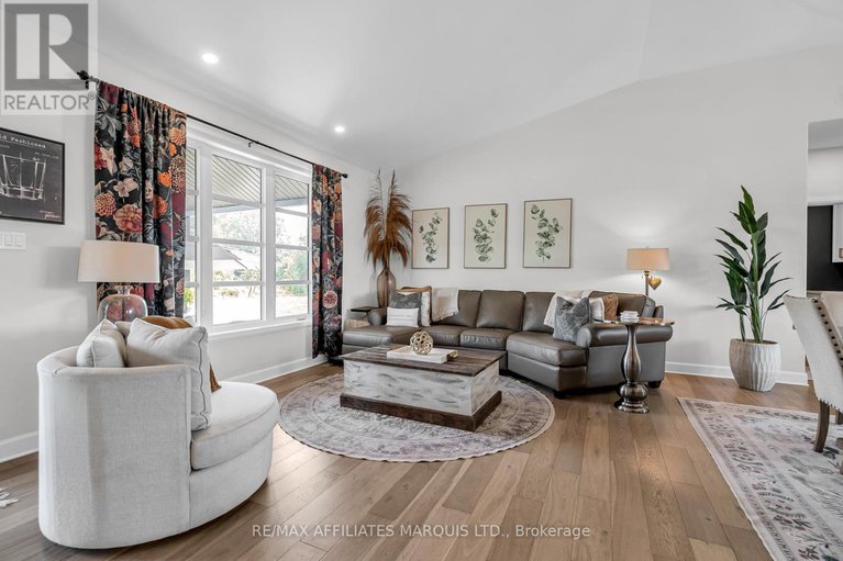 28617240/72-dale-street/long-sault/south-stormont/ontario/K0C1M0_17