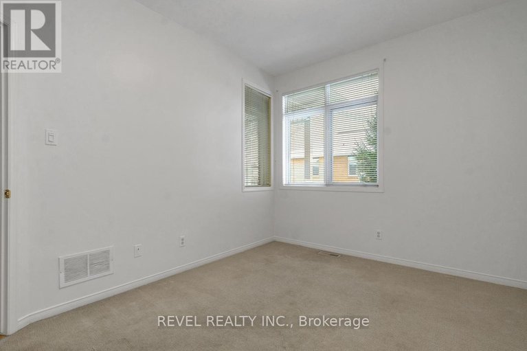 29229708/9-1240-kilborn-place/alta-vista/ottawa/ontario/K1H1B4_25