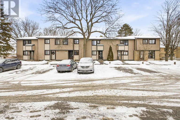 29285913/6-7868-jeanne-darc-boulevard-n/convent-glen-north/ottawa/ontario/K1C2E9_38