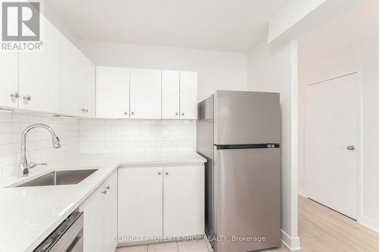 28734705/2209-900-dynes-road/carleton-square/ottawa/ontario/K2C3L6_11