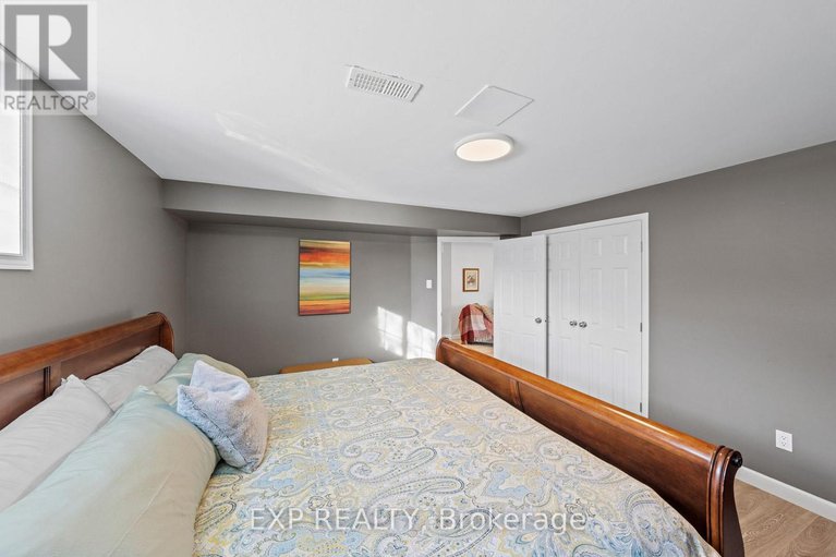 29385318/117-joshua-street/mer-bleuebradley-estatesanderson-park/ottawa/ontario/K1W0A4_42