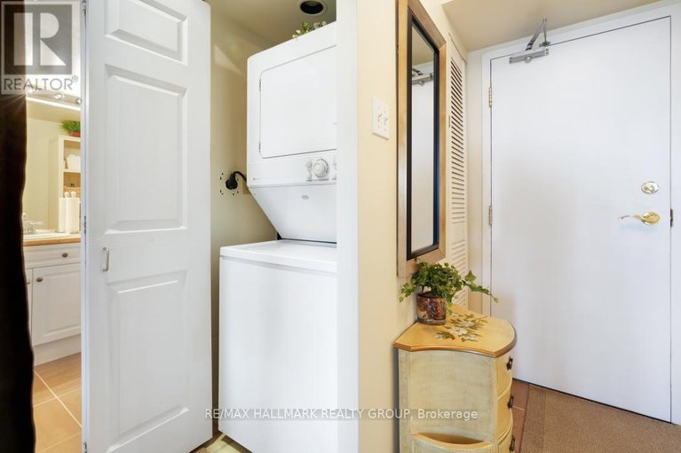 28804579/1006-545-st-laurent-boulevard/viscount-alexander-park/ottawa/ontario/K1K4H9_18