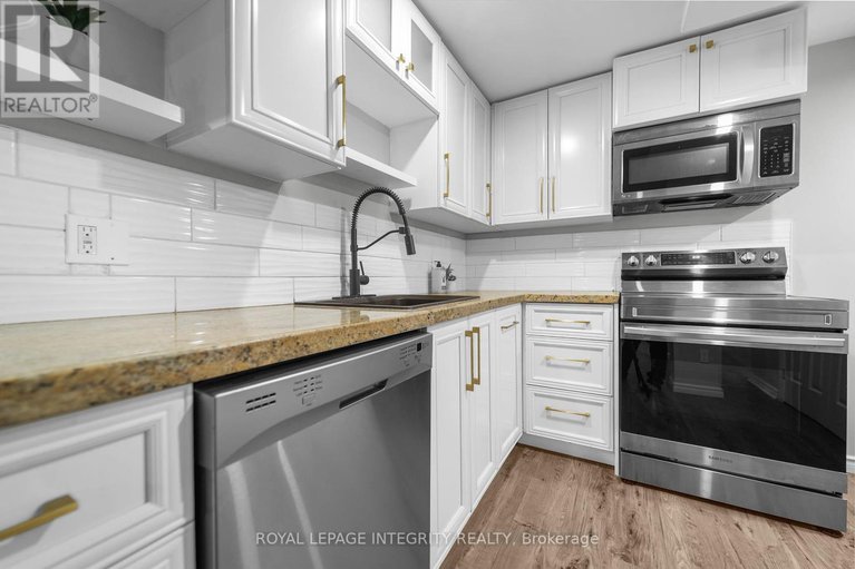 28586638/4463-shoreline-drive/riverside-southgloucester-glen/ottawa/ontario/K1V1R7_31